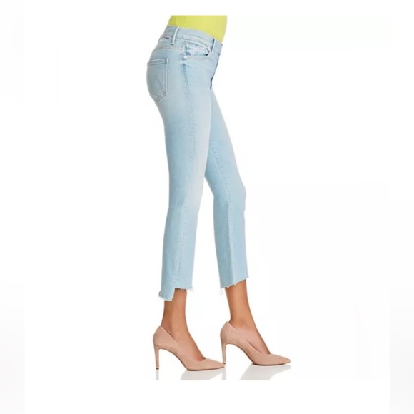 Mother The Insider Crop Step Fray in Fresh Catch Size 28- High Rise
Bootcut - Picture 2 of 16